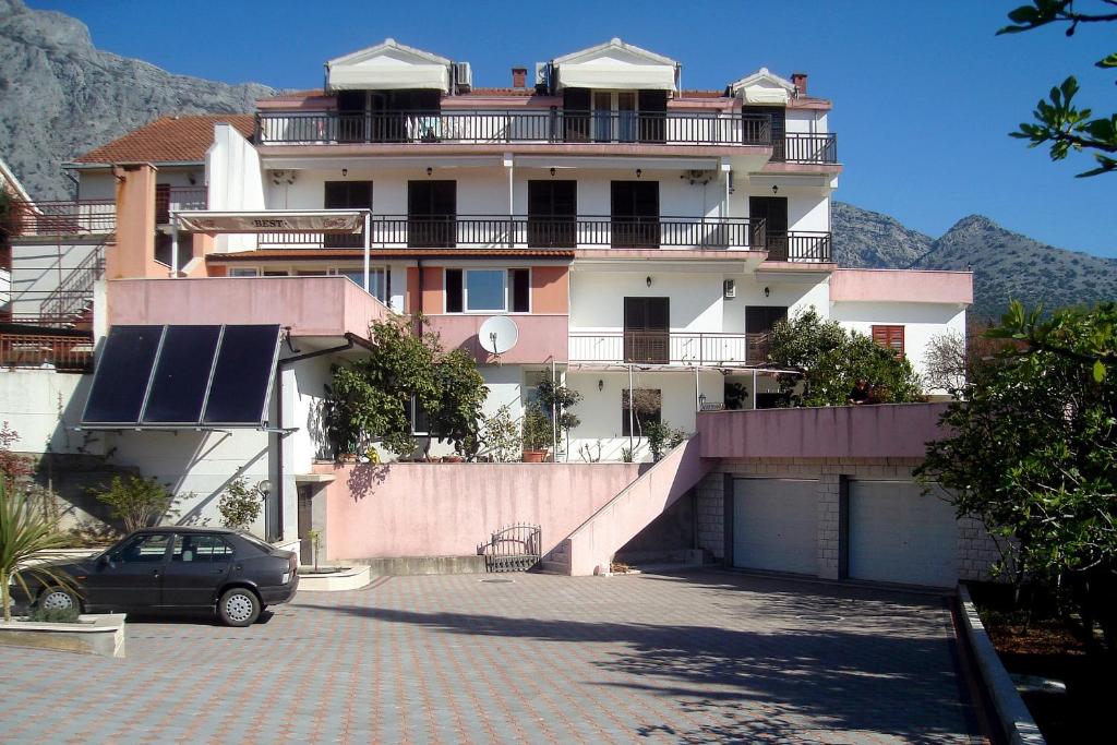 Výhľad na hory alebo výhľad na hory priamo z apartmánu