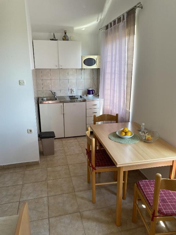 Fotografia z galérie ubytovania Apartments with a parking space Orebic, Peljesac - 4501 v destinácii Orebić