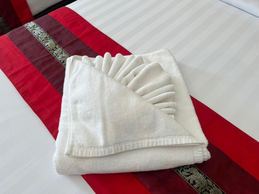 THE HUB SURATTHANl - 3