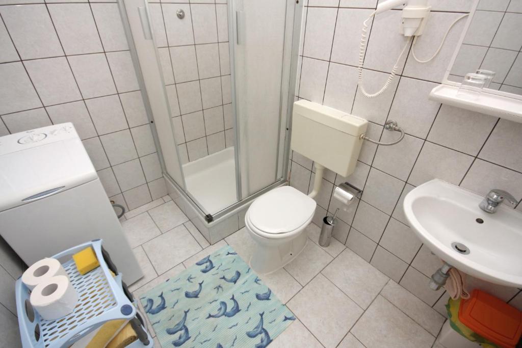 Fotografia z galérie ubytovania Family friendly apartments with a swimming pool Jelsa, Hvar - 4608 v destinácii Jelsa