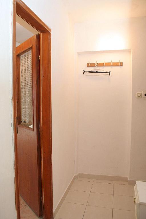 Zdjęcie z galerii obiektu Apartments with a parking space Jelsa, Hvar - 4589 w mieście Jelsa