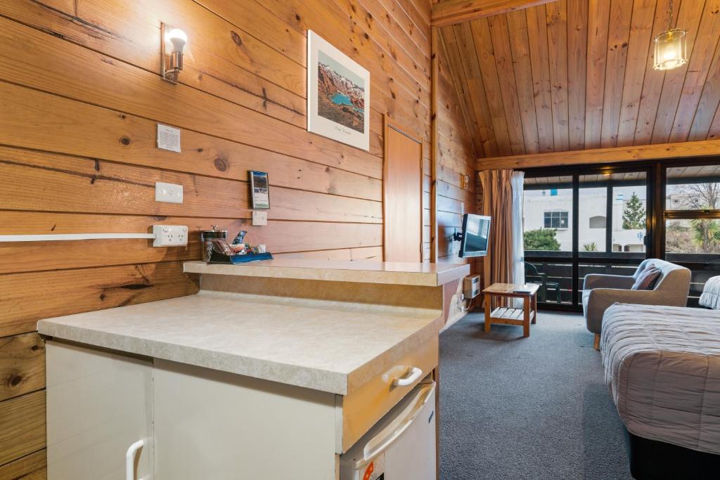 Posezení v ubytování Aspiring Lodge Motel