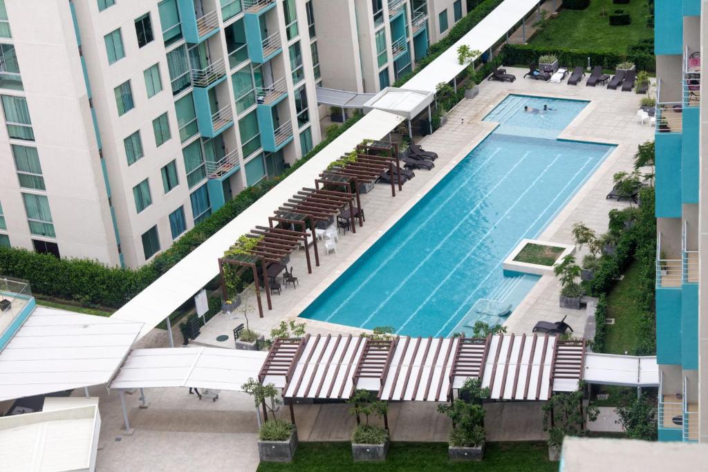Lujoso condominio con lavadora y secadora, S. José - Apartment Mit 2 Schlafzimmern