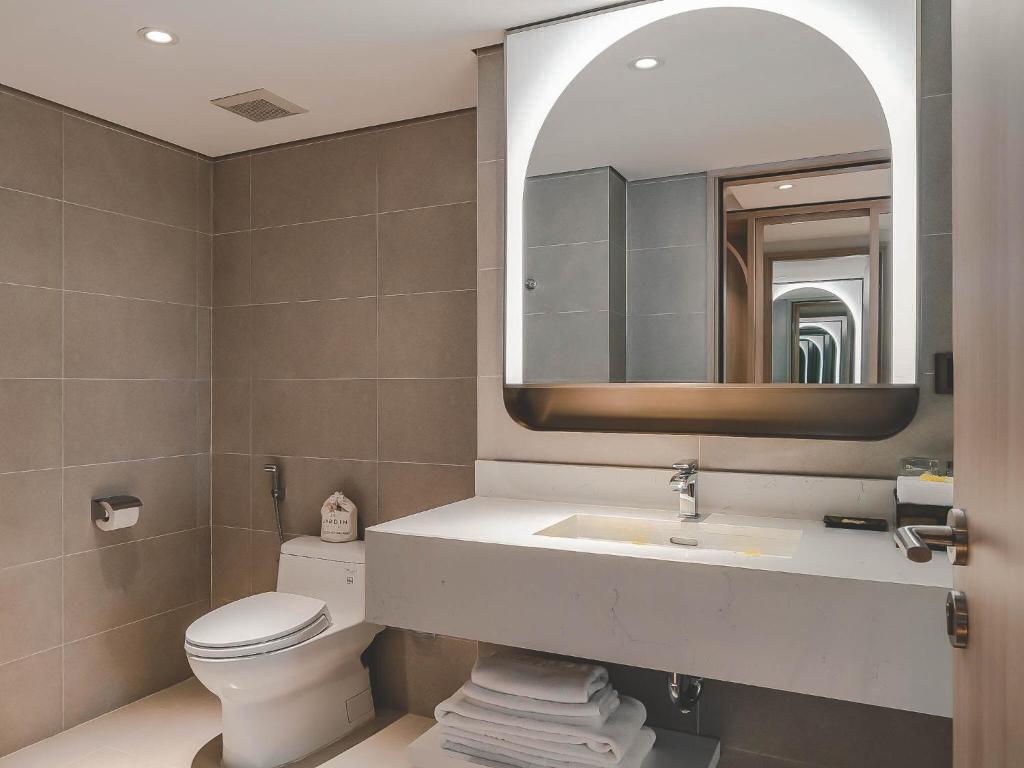Koupelna v ubytování Hanoi Le Jardin Hotel & Spa