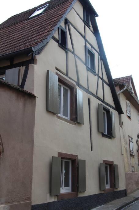 Budynek, w którym mieści się apartament