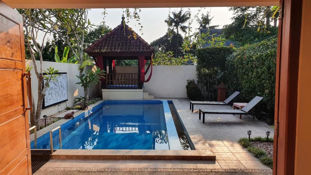 Private pool Rosseno Sabina