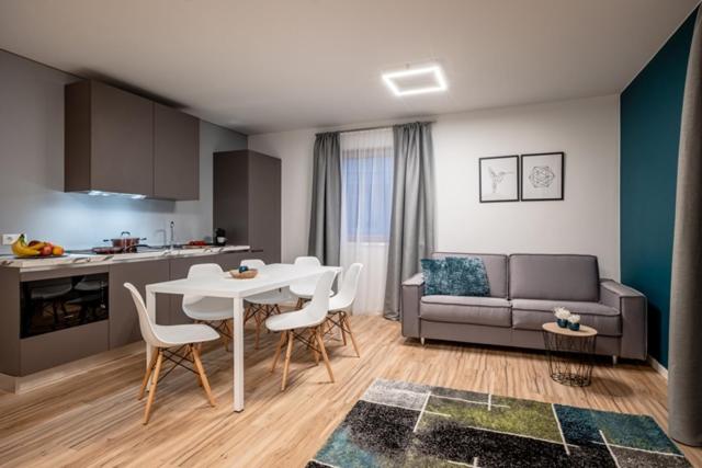 Zdjęcie z galerii obiektu CityApartments w mieście Schwaz