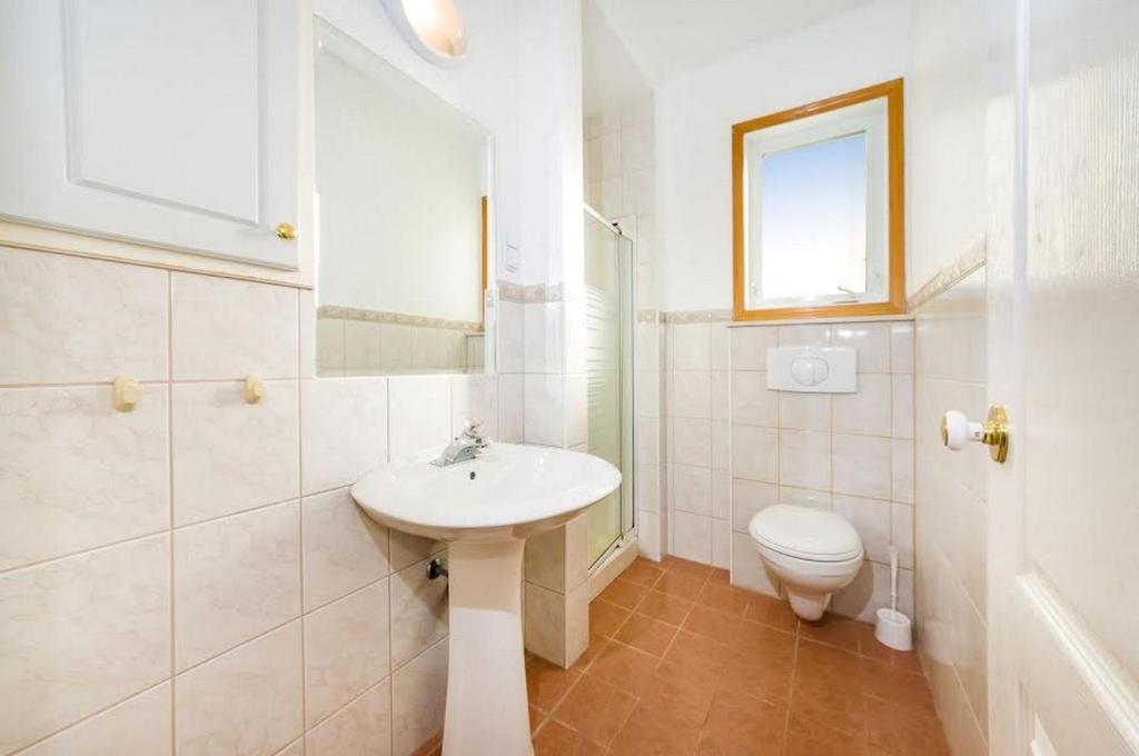Zdjęcie z galerii obiektu Apartments by the sea Zaton, Zadar - 5923 w mieście Zaton