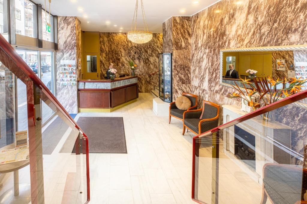 Hotel Leonet - Resim 7