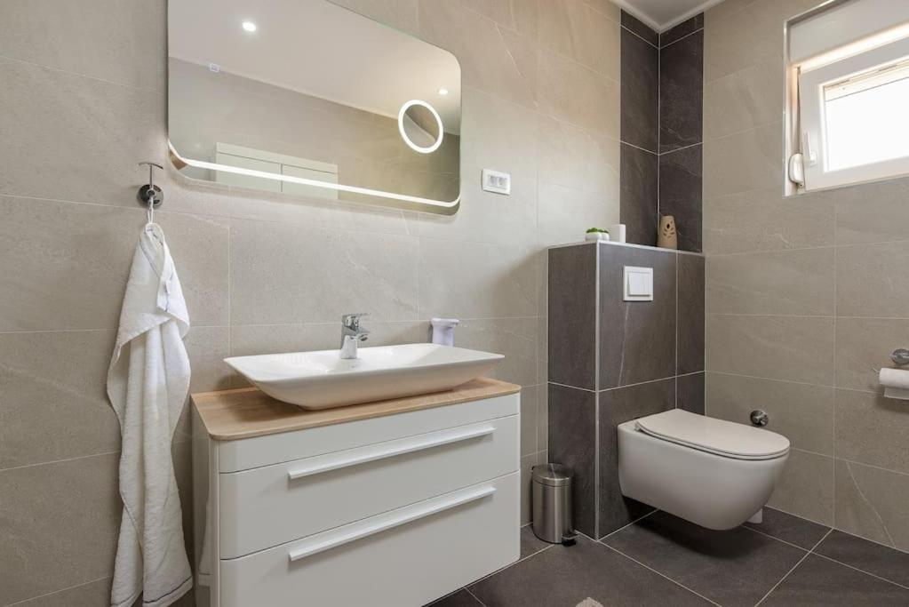 Kúpeľňa v ubytovaní Holiday Home LUX ****