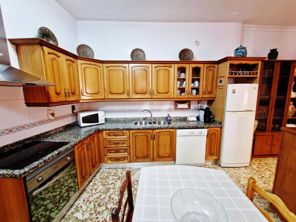 Kuchyň nebo kuchyňský kout v ubytování Velez Nazari Casa Molina