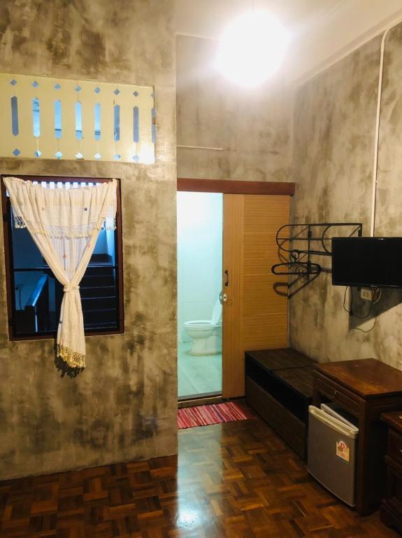 Bee Friend Hostel - 9