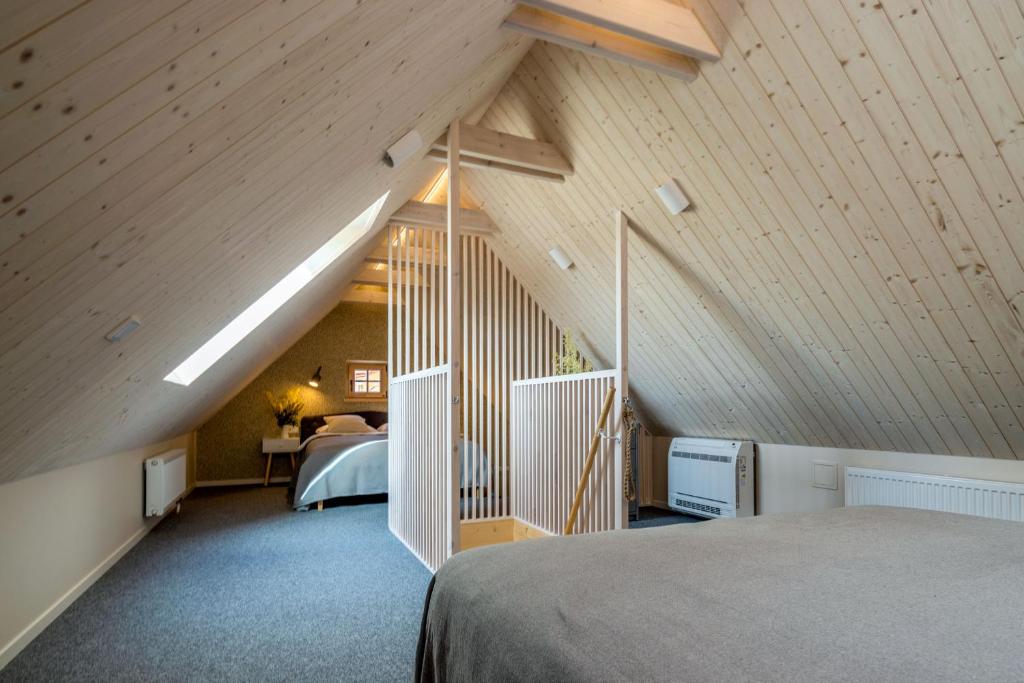 B2 Apartments - One-Bedroom Apartment