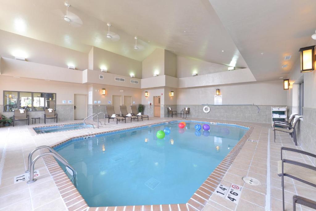 Holiday Inn Express Hotel & Suites Gillette by IHG photo