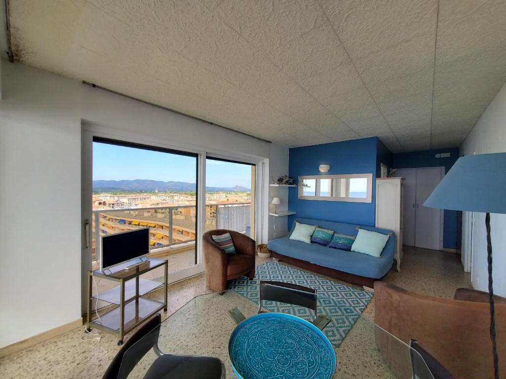 Posedenie v ubytovaní FREJUS PLAGE Tour Mediterranee 10e Etage T2 38m2