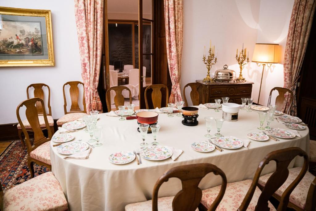 Fotografia z galérie ubytovania Chateau d'Echenevex - Luxury Escape near Geneva v destinácii Échenevex