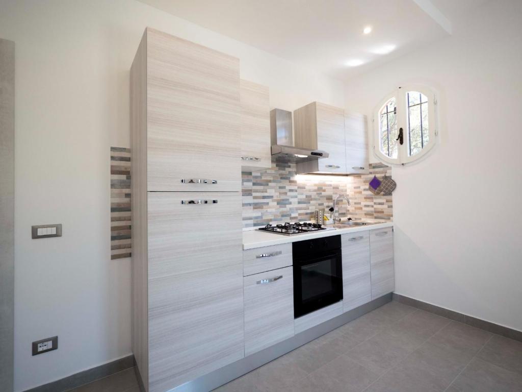 A kitchen or kitchenette at Villa Lisa casa vacanze
