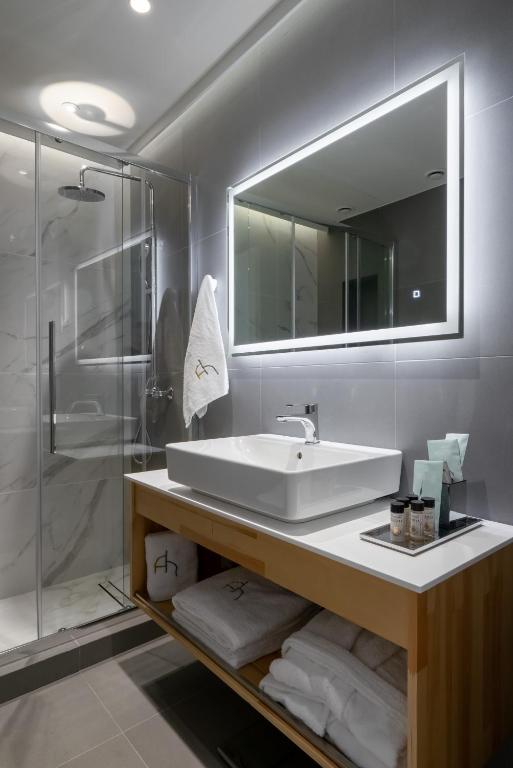 Athens Hill Luxury Apartments - 6