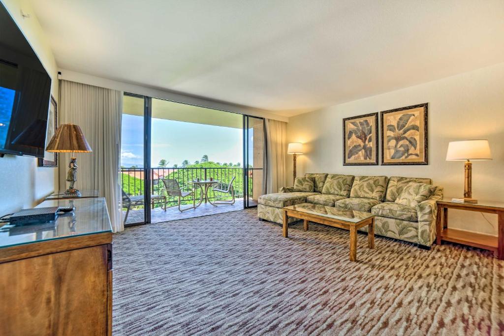 Cute Beachfront Condo with Lanai and Resort Pools, Kahana (precios