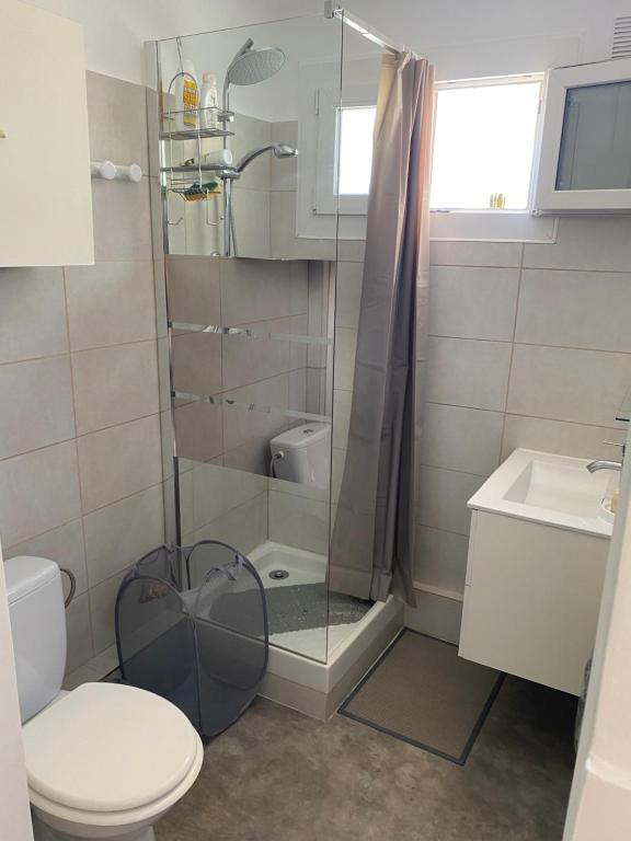 Kúpeľňa v ubytovaní Nid douillet sur la Côte d'Azur
