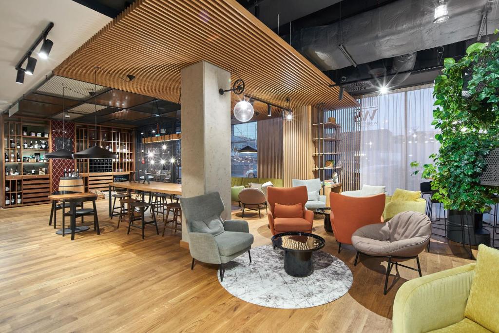 Posedenie v ubytovaní Mercure Katowice Centrum