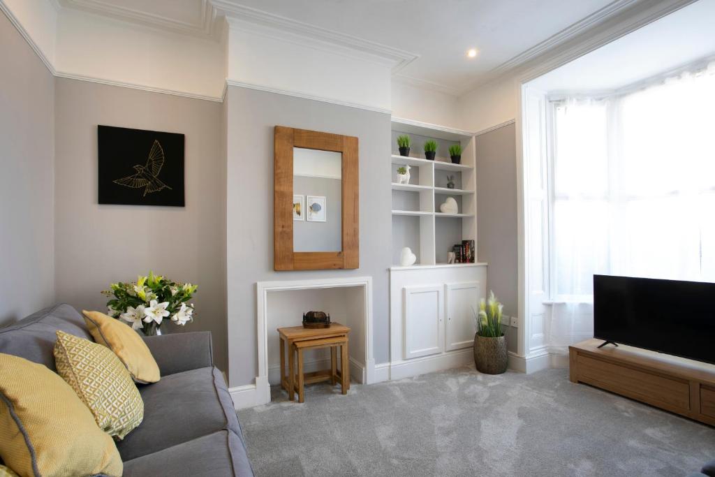 Spring Villa - Four-Bedroom House