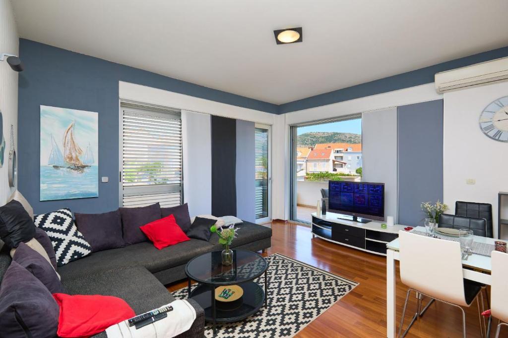 The Monroe - Stylish 2 BD Apartment In Villa Orsan