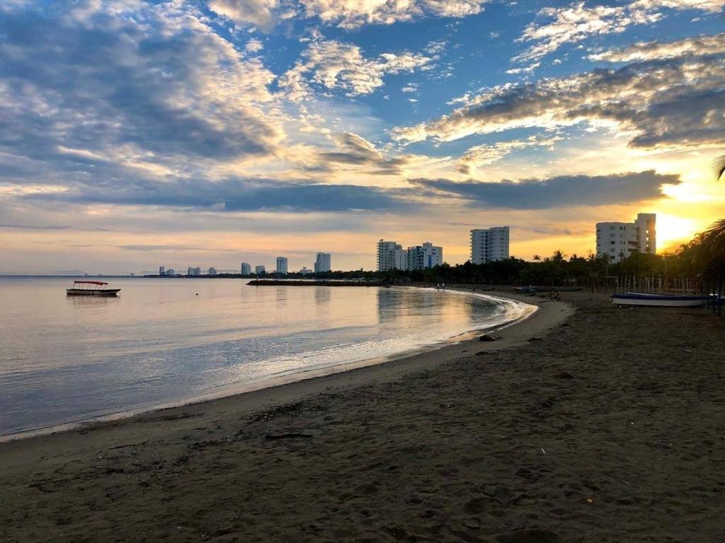 Playa de o cerca de este apartamento