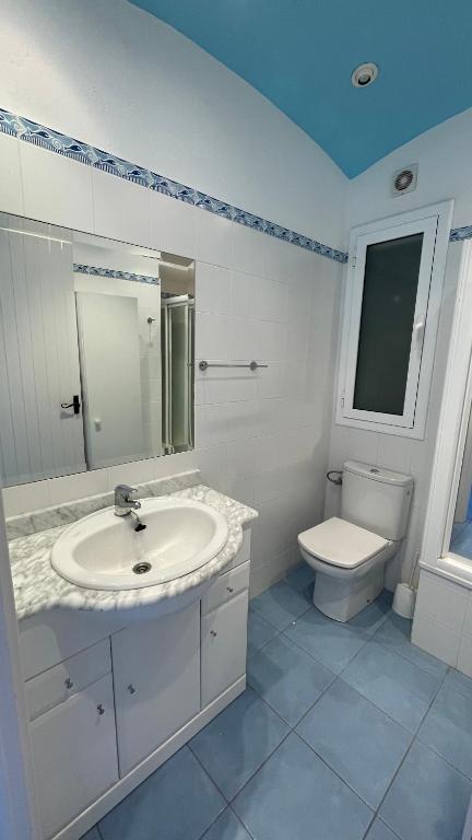 Kúpeľňa v ubytovaní Apartment in Cap Sa Sal