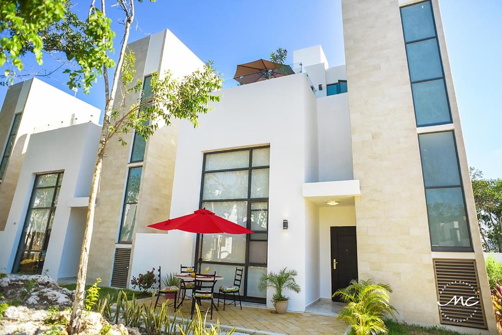 Holiday home House, Bali LifeStyle, with Car additional cost, Playa del