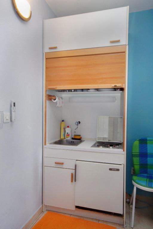 Fotografie z fotogalerie ubytování Apartments by the sea Lokva Rogoznica, Omis - 6004 v destinaci Lokva Rogoznica