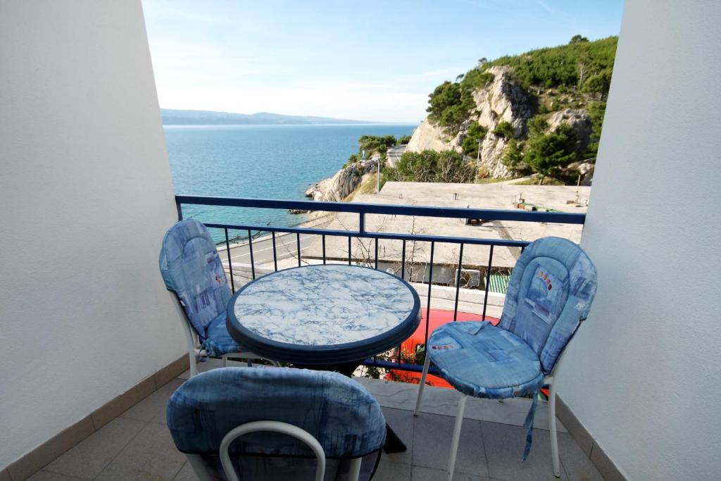 Fotografie z fotogalerie ubytování Apartments by the sea Lokva Rogoznica, Omis - 6004 v destinaci Lokva Rogoznica
