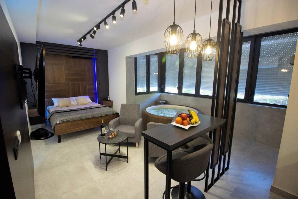 Jacuzzi Sauna SelfCheckIn Mystic - Hizvo