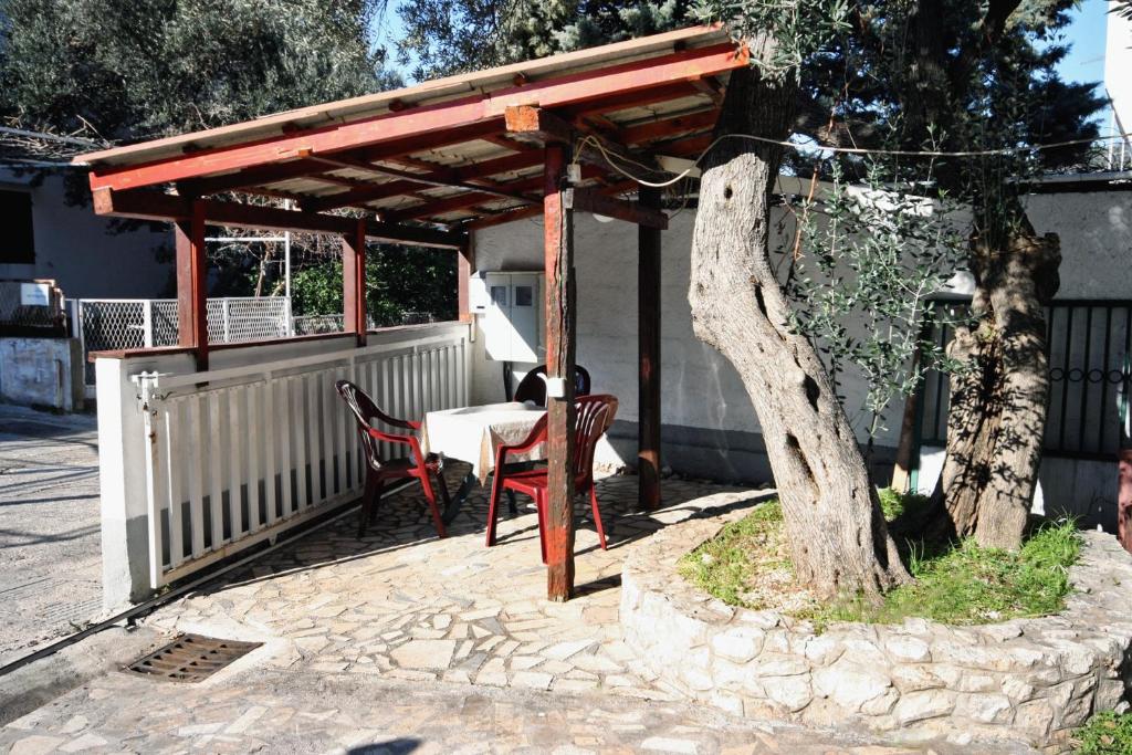 Patio alebo iná vonkajšia časť ubytovania Apartment Podaca 6050a