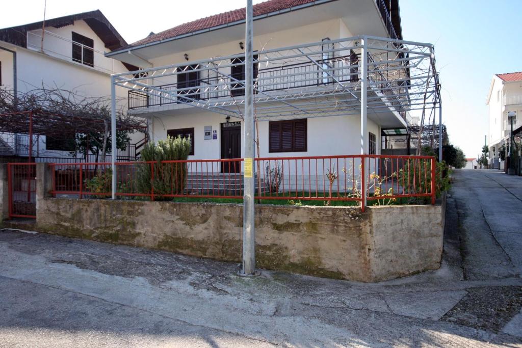 Budova, kde se apartmán nachází