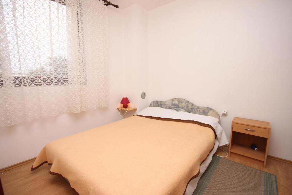 Posteľ alebo postele v izbe v ubytovaní Apartments with a parking space Bibinje, Zadar - 6160