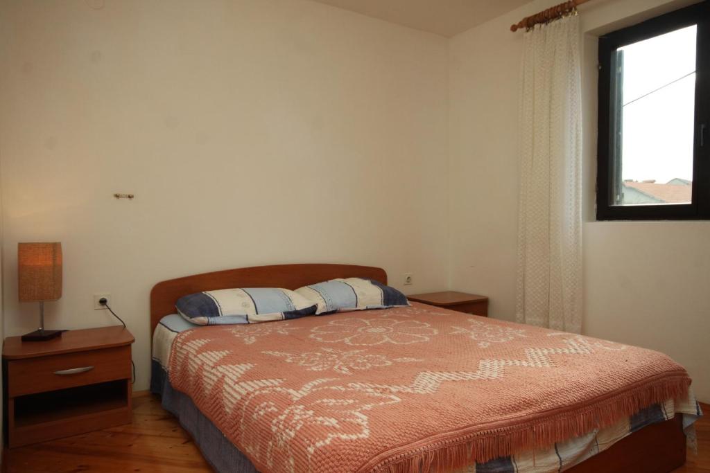 Posteľ alebo postele v izbe v ubytovaní Apartment Premantura 7462b