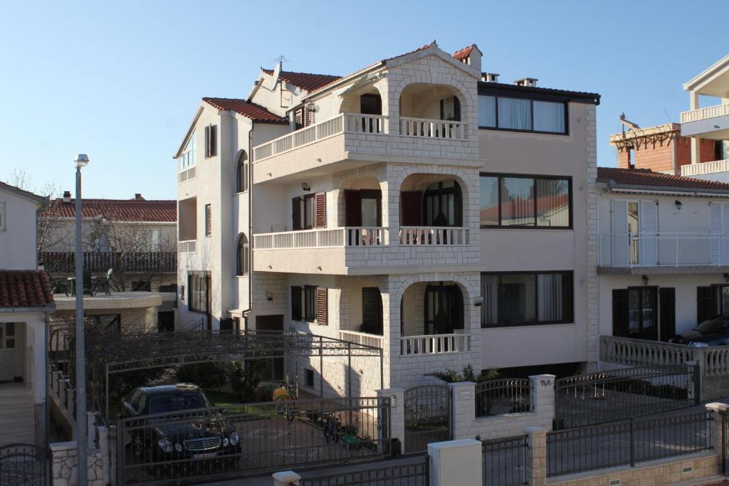 Budova, v ktorej sa apartmán nachádza