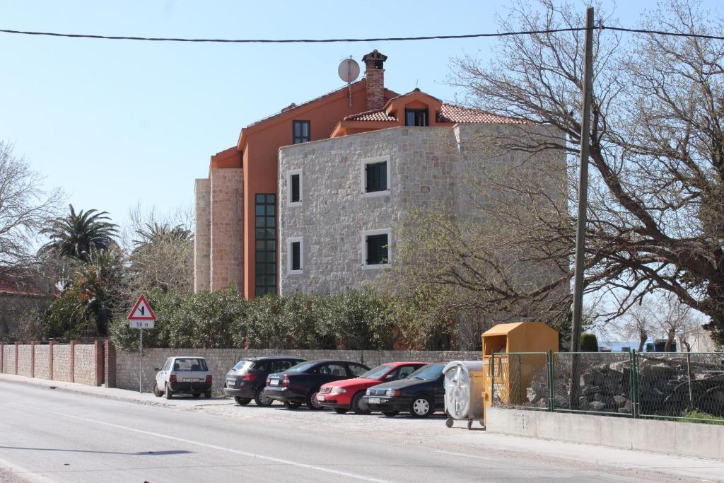 Fotografia z galérie ubytovania Apartments by the sea Podstrana, Split - 7594 v destinácii Podstrana