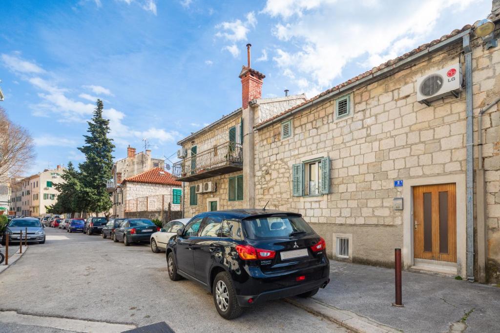Budova, v ktorej sa apartmán nachádza