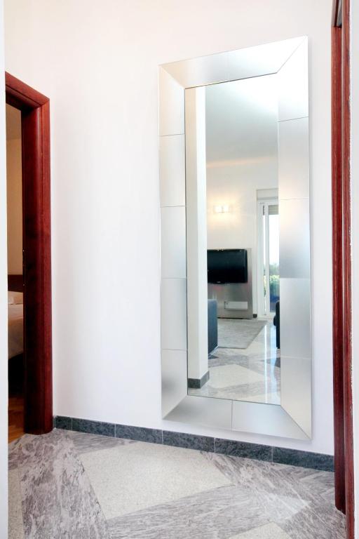 Fotografie z fotogalerie ubytování Family friendly apartments with a swimming pool Rogoznica - 7557 v Rogoznici