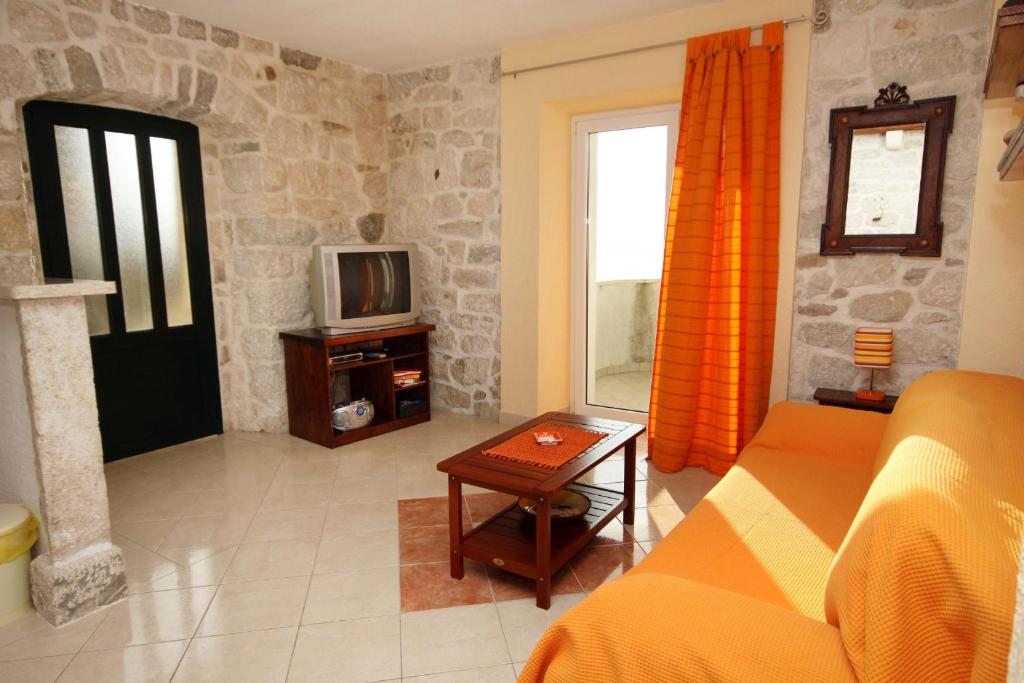 Fotografia z galérie ubytovania Holiday house with a swimming pool Gornja Podgora, Makarska - 5985 v Podgore