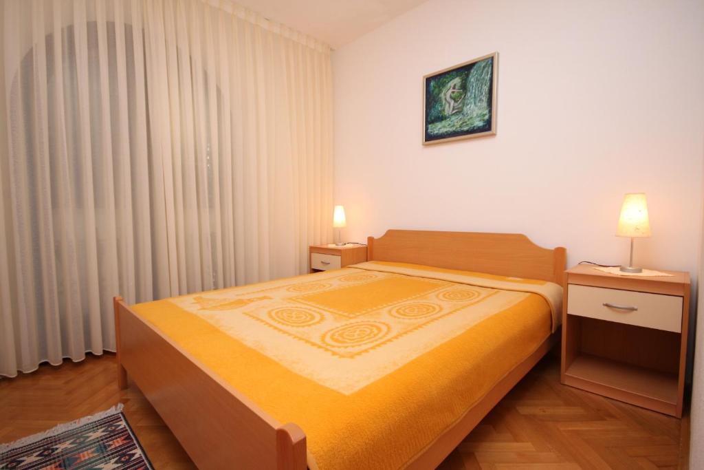 Zdjęcie z galerii obiektu Family friendly seaside apartments Kozino, Zadar - 6184 w Petrčane