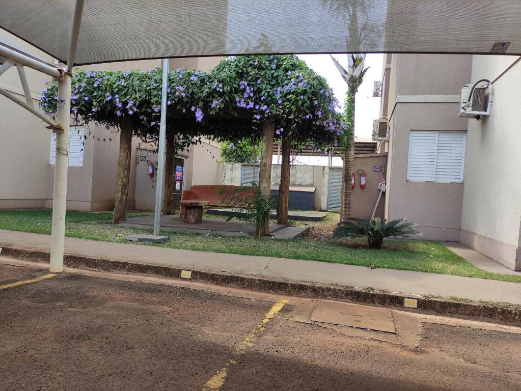 APTO EM CONDOMÍNIO FECHADO ( B1-304) - Housity