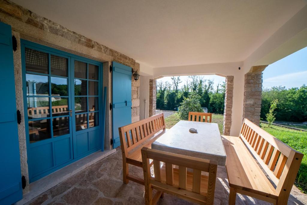 Julijud, heated pool, jacuzzi, DOME and sauna