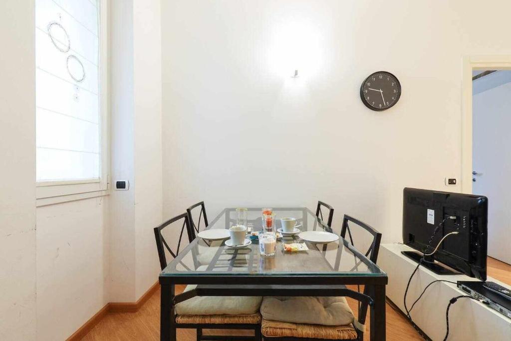 Televízia a/alebo spoločenská miestnosť v ubytovaní SV18C Charming modern flat S Ambrogio