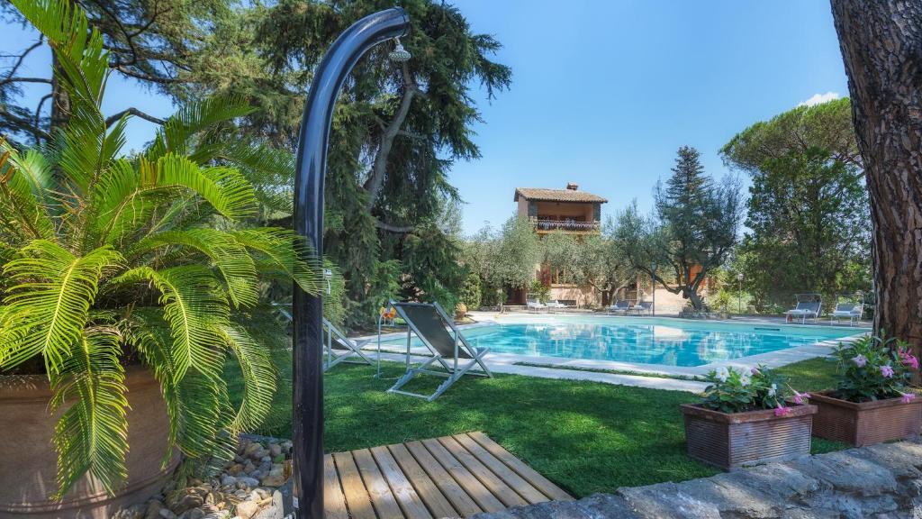 Basen w obiekcie Villa Sylva 6&2, Emma Villas lub w pobliżu