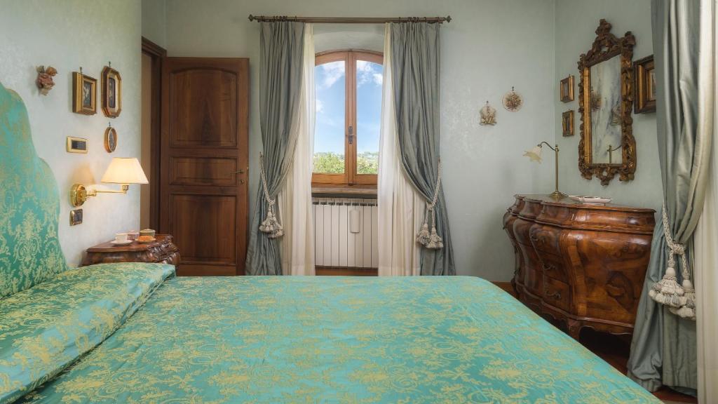 Łóżko lub łóżka w pokoju w obiekcie Villa Sylva 6&2, Emma Villas