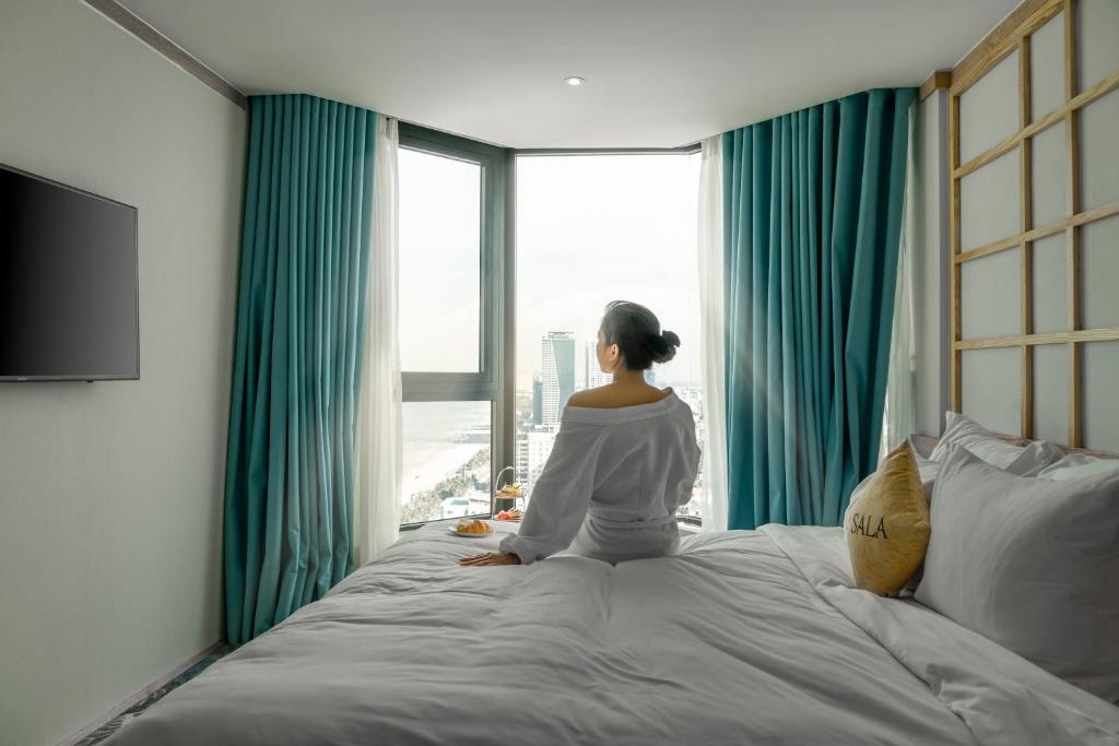 Special Offer - Apartment with Partial Sea View