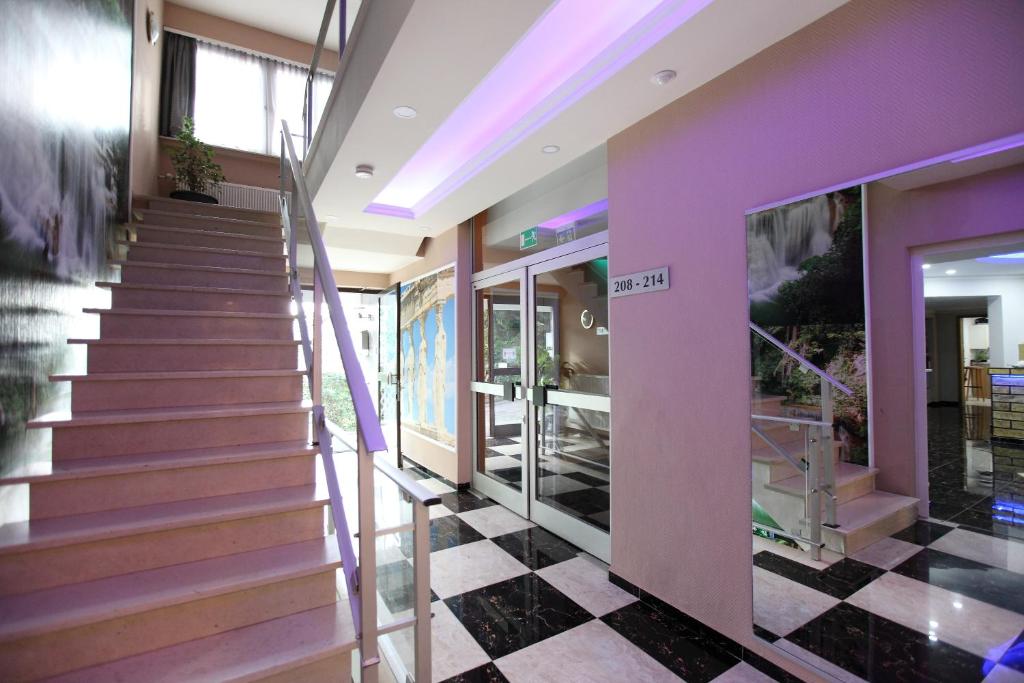 TV a/nebo společenská místnost v ubytování Hotel Sofia